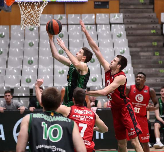 Penetración de López-Arostegui. FOTO: PEP MORATA