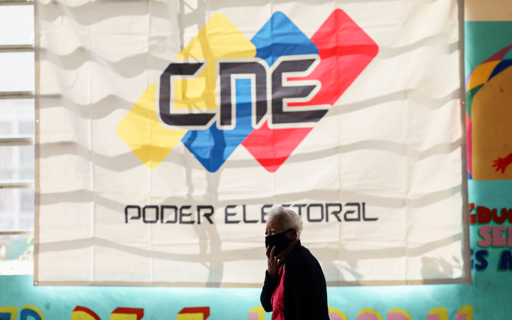 Mil juristas del mundo niegan validez democrática de elecciones venezolanas