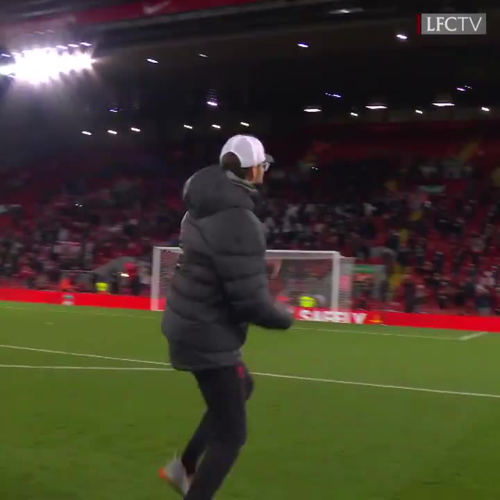 Jürgen Klopp alentó a los aficionados red Jürgen Klopp alentó a los aficionados red