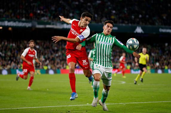 Navas y Tello en un Betis-Sevilla
