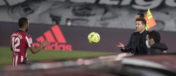 Renan Lodi ante el Real Madrid