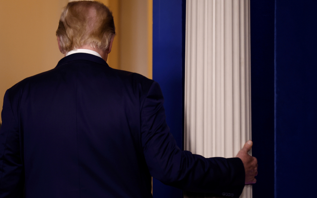 Trump no es consciente del país que está dejando, dice Bob Woodward