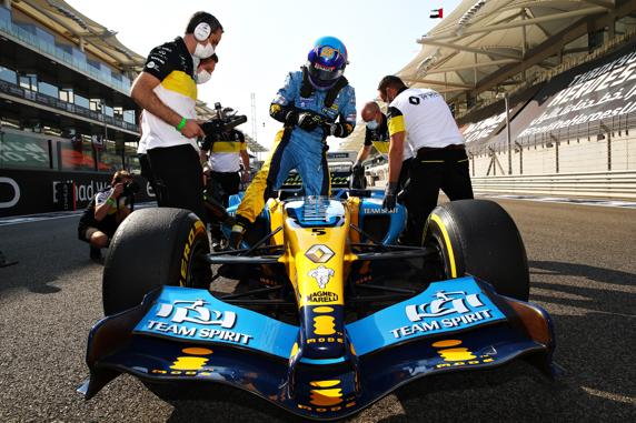 Alonso, con el R25 de 2005