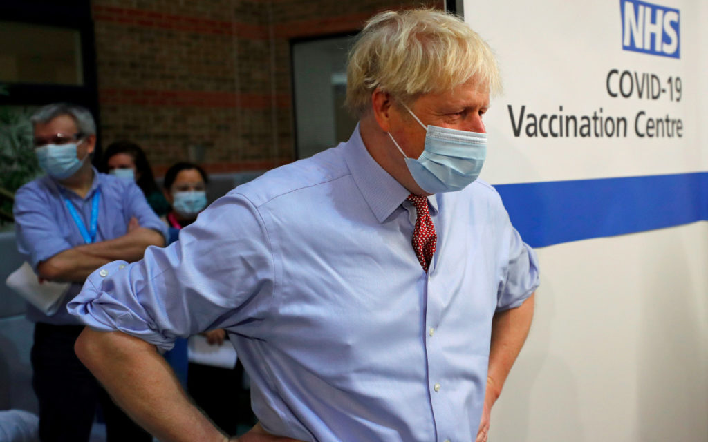 Ante nueva cepa del coronavirus causante de Covid-19, Reino Unido estudia medidas urgentes