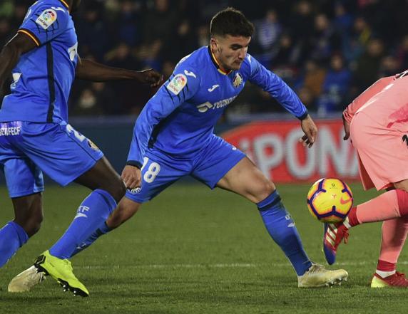 Mauro Arambarri en un partido con el Getafe.
