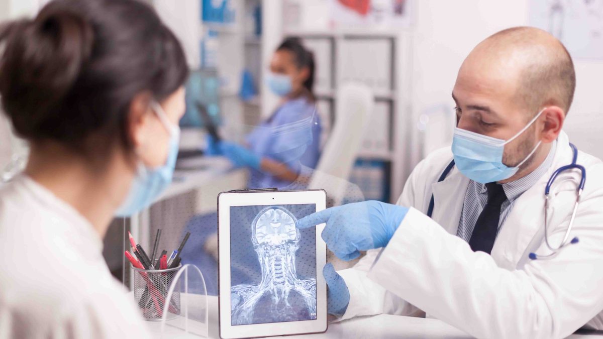 Estudio: cómo afecta el coronavirus al cerebro