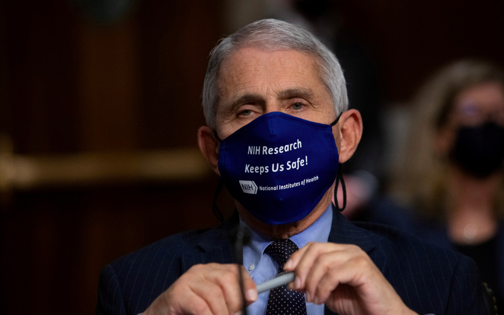 Biden anuncia su equipo de Sanidad y mantiene a Fauci como principal asesor médico contra el Covid