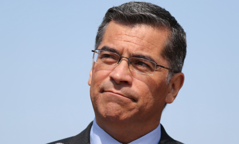 Biden elegirá a Xavier Becerra como secretario de Salud, puesto clave en lucha contra pandemia: Reuters