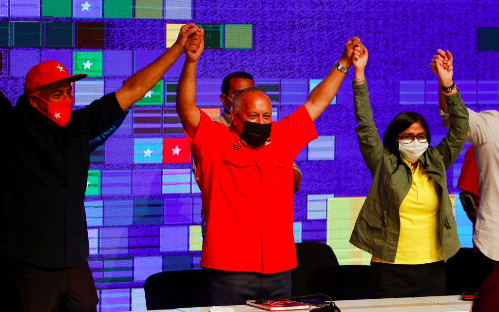 Candidatos del oficialismo de Venezuela ganan parlamento con 67,6% de 5,2 millones de votos | Video