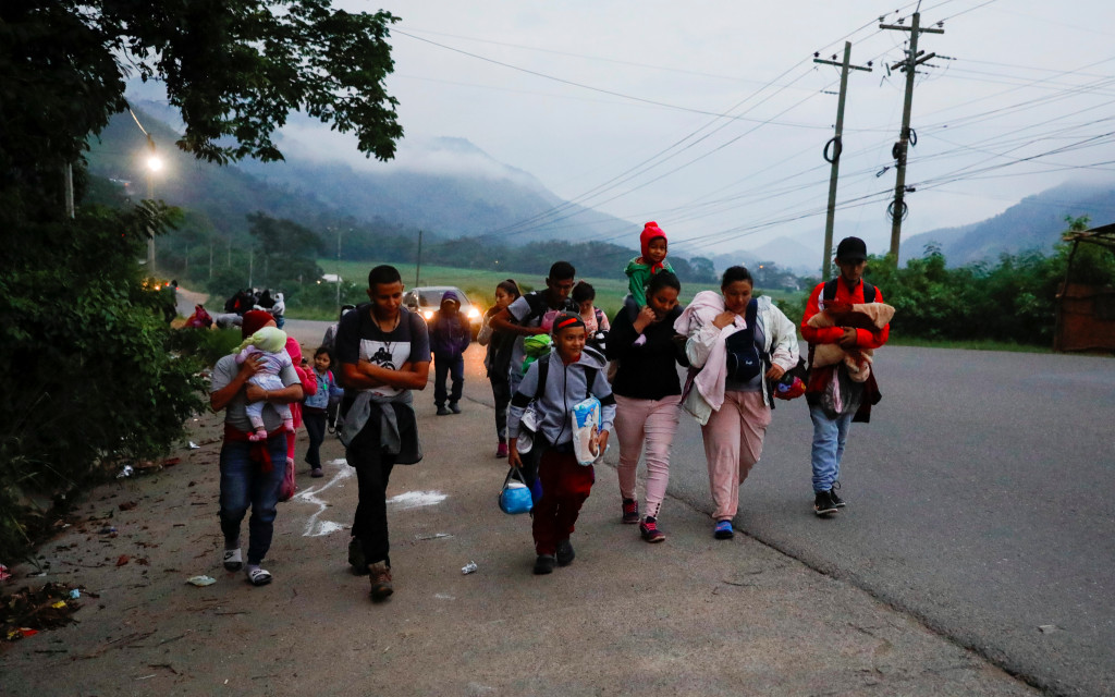 El Salvador implementa acuerdo de cooperación de asilo con EU