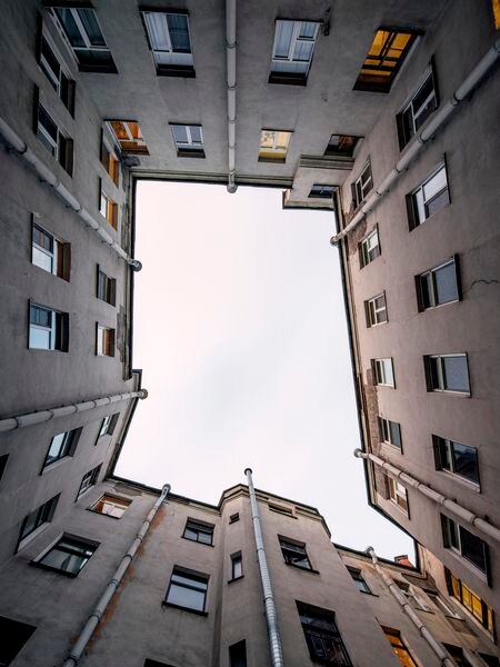 Las viviendas con carencias tienen menos visitas y tardan más meses en venderse.