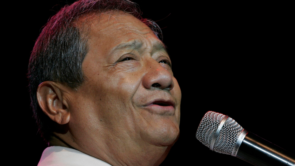 La familia de Manzanero descarta homenajes presenciales para despedirlo