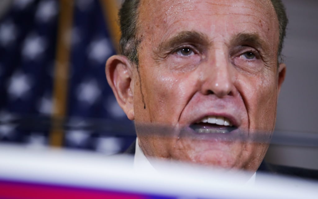 Rudy Giuliani da positivo a coronavirus, revela Trump