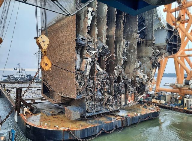 operación de salvamento del buque de carga golden ray