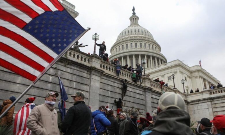 Así irrumpieron los seguidores de Trump en el Capitolio | Fotos