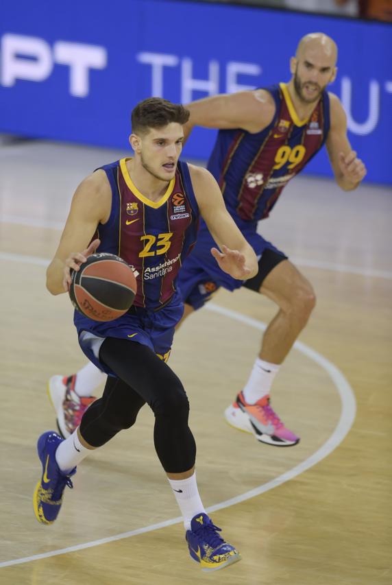 Sergi Martínez conduciendo la transición del Barça.