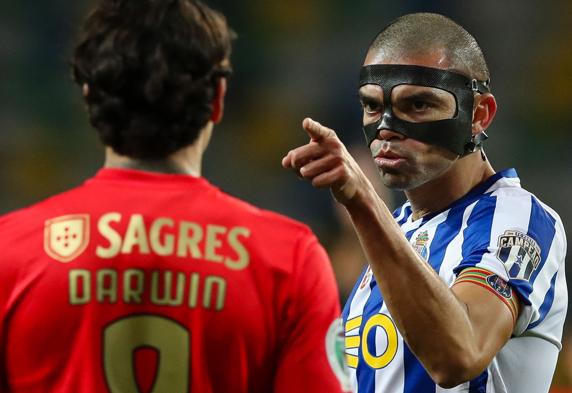 Pepe, con el Porto durante la Supercopa portuguesa ante el Benfica