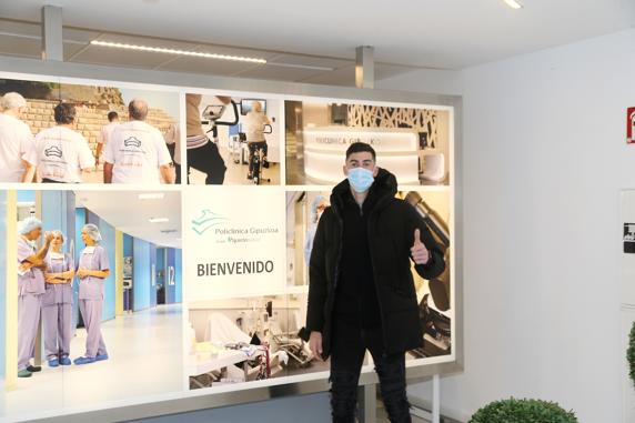 Carlos Fernández da su visto bueno a recalar en la Real