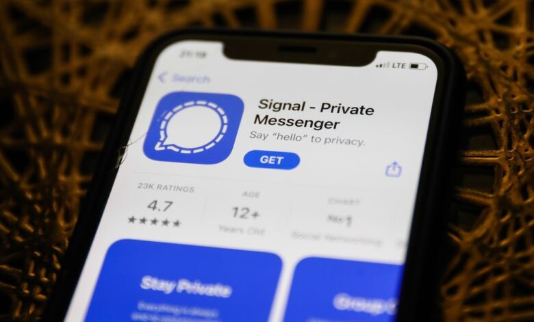 Elon Musk quiere que uses Signal. Escúchalo a él.