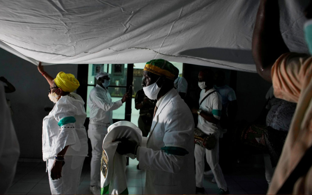 Cuba firma acuerdo con Irán para colaborar en vacuna contra coronavirus