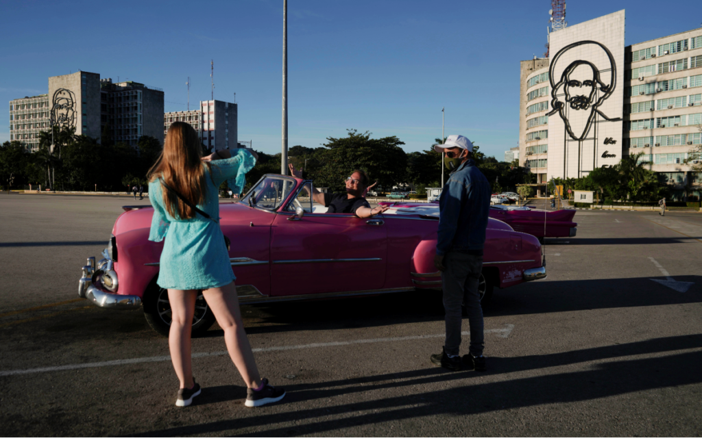 Gobierno de Trump vuelve a incluir a Cuba en lista de países patrocinadores del terrorismo