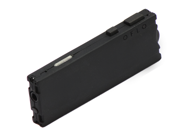 Una toma de producto del walkie talkie OFLO