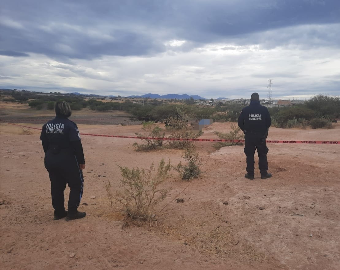 Se suicida con un tiro en la cabeza un hombre en zona cerril de Loma Linda, San Juan del Río