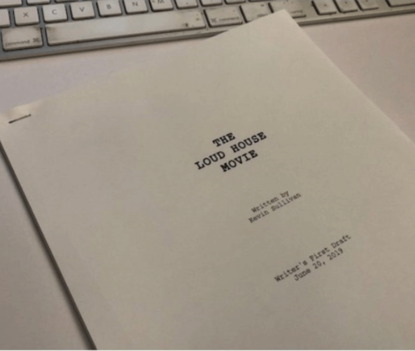 el guión de la película de la casa ruidosa