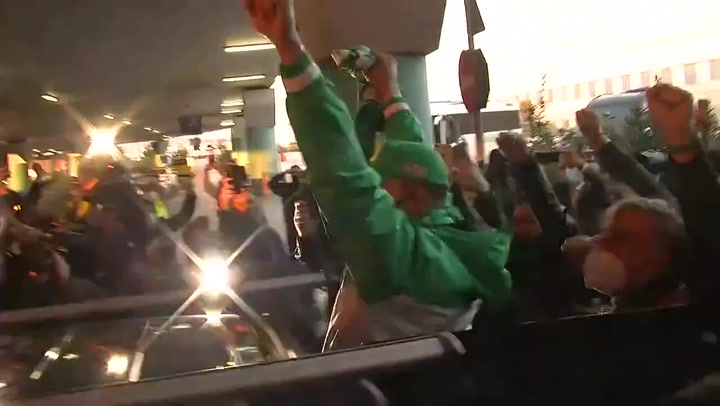 Locura en Atenas con la llegada de Hezonja Locura en Atenas con la llegada de Hezonja