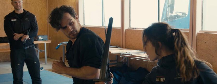 henry-cavill-entrenamiento-para-el-brujo-temporada-2 henry cavill entrenando para the witcher temporada 2