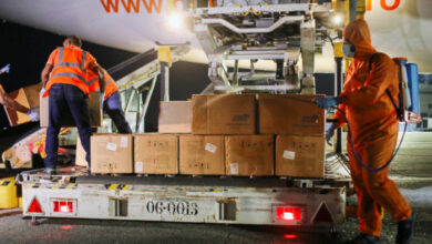 Llegan a Venezuela 500 mil dosis de vacunas donadas por China