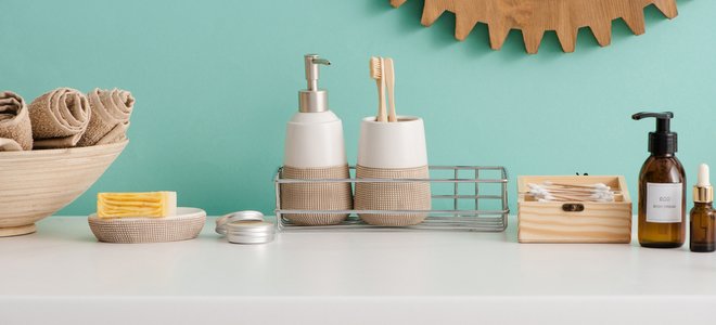 9 cosas sorprendentes que nunca debes guardar en el baño