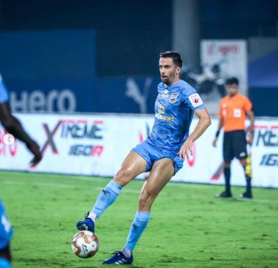 Hernán Santana, futbolista del Mumbai City