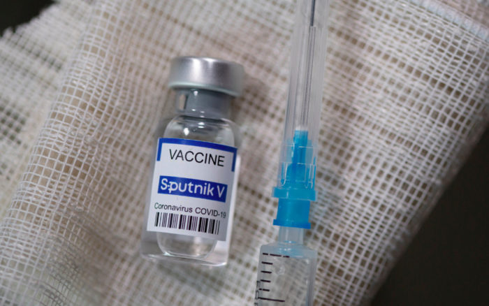 Sin precedentes, presión sobre países para que rechacen vacuna Sputnik V: Kremlin