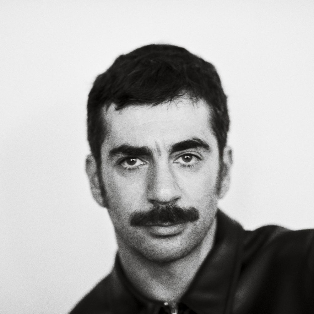 Cómo convirtir una agresión homófoba en una canción feliz