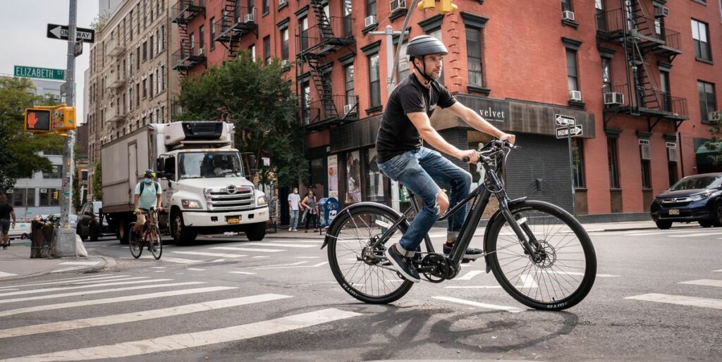La prioridad actual es una bicicleta eléctrica Stealth Speed