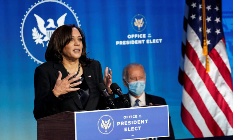 Policía detiene a hombre armado cerca de residencia de vicepresidenta de EU, Kamala Harris