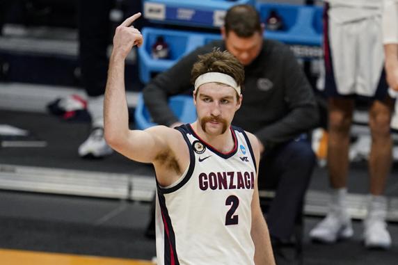 Drew Timme, uno de los jugadores destacados de Gonzaga, con un look vintage.