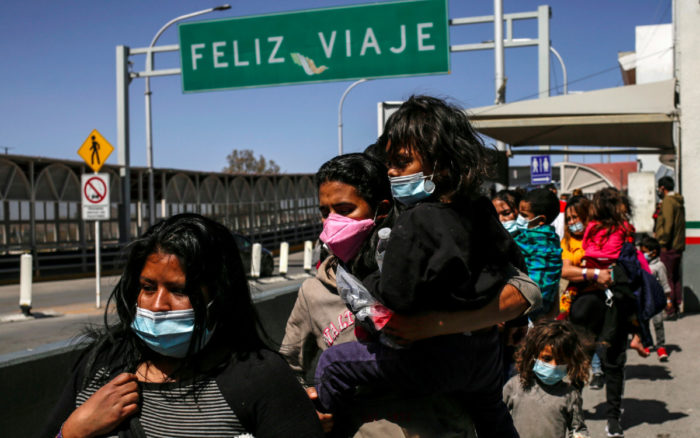 Republicanos planean rechazar iniciativas Biden sobre inmigración en frontera con México