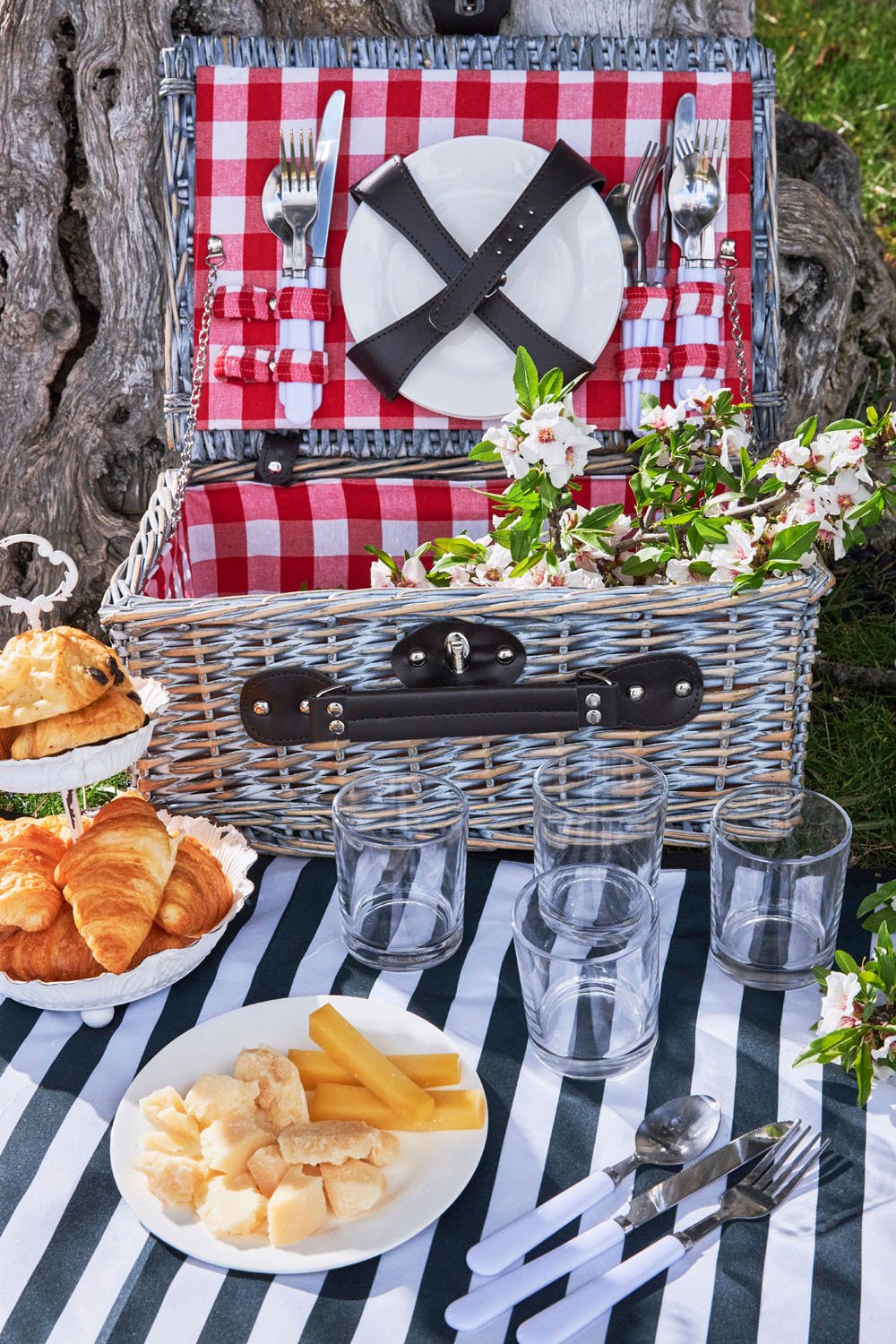 Cristina Oria vende la cesta de picnic que te enamorará a primera vista