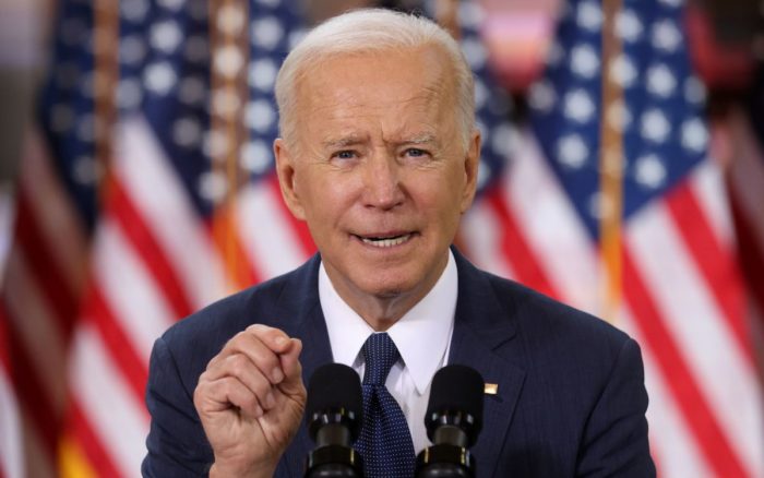Biden propone plan de inversión para economía de EU, ‘único en una generación’