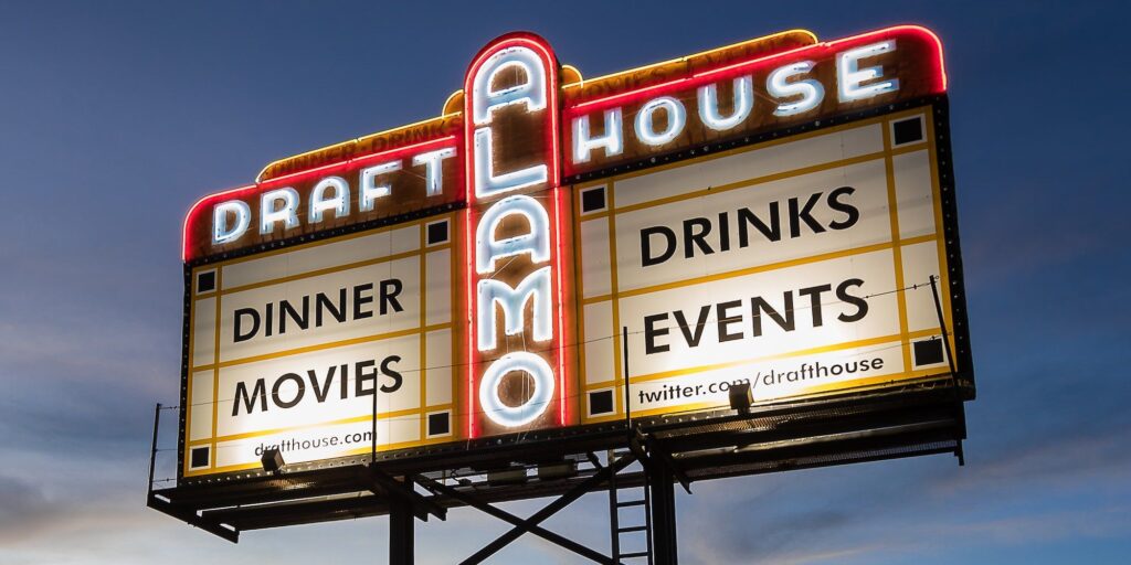 Alamo Drafthouse Theatre Chain solicita la protección por bancarrota