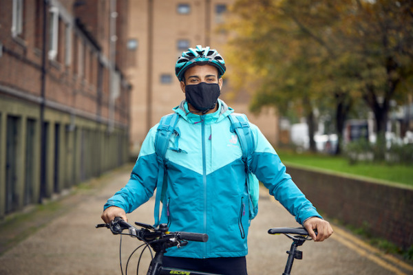 Deliveroo confirma la flotación anticipada en Londres, será de los primeros en utilizar la estructura de 'acciones duales'