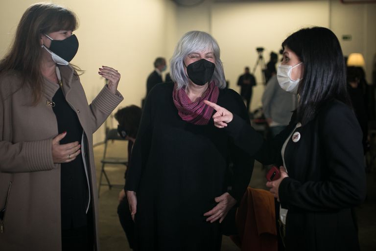 Laura Borràs (Junts), Dolors Sabater (CUP) y Marta Vilalta (ERC), durante una conferencia de Pere Aragonès, el pasado jueves en Barcelona.
