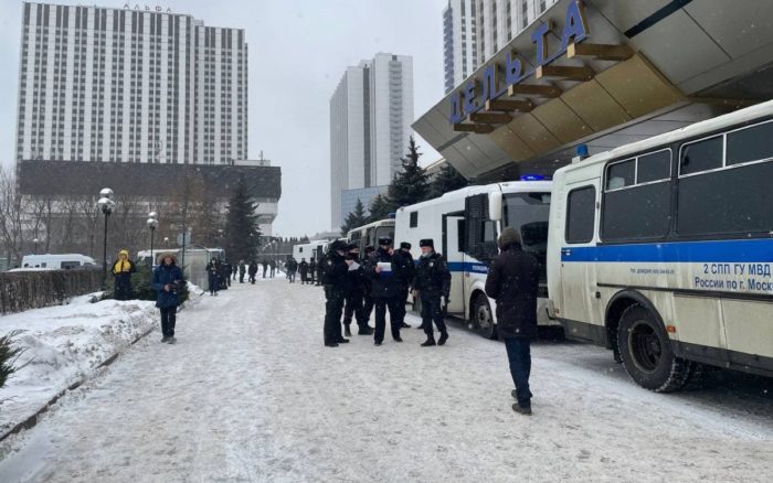 En Rusia detienen a cerca de 150 personas, entre ellas líderes opositores, en foro de Moscú