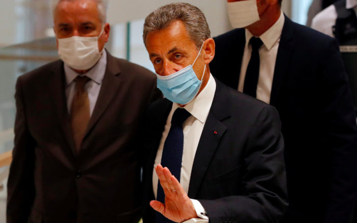 Expresidente francés Nicolas Sarkozy, condenado a tres años de cárcel por corrupción