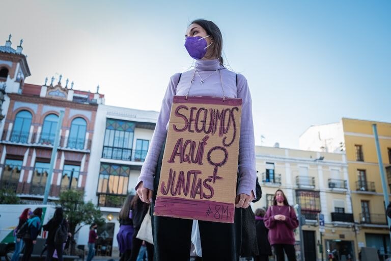 Alicia Cañamero, de 26 años, en la manifestación del 8 de marzo en Badajoz.