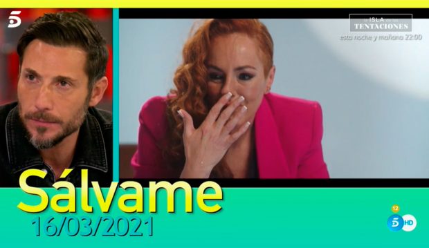 Antonio David, viendo el avance del documental de Rocío Carrasco / Mediaset