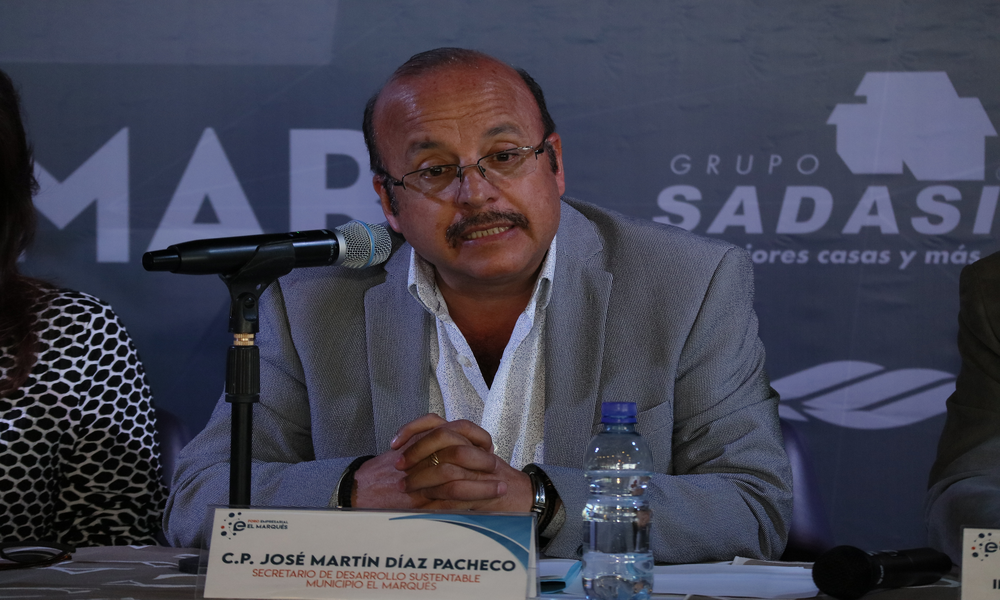 Martin Díaz acusado de abuso sexual, ostenta cargo de regidor en El Marqués, empleada exige justicia