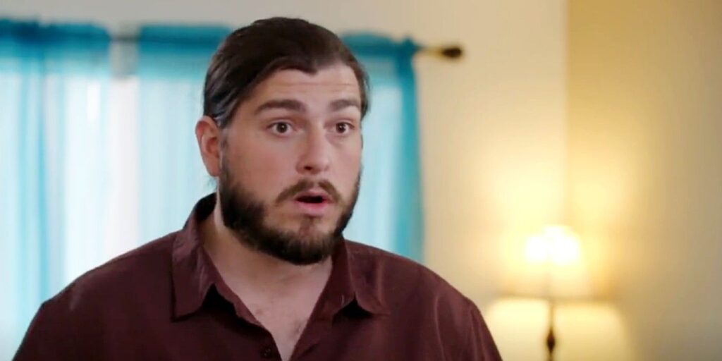 Novio de 90 días: Andrew Kenton Humblebrags sobre sus 'metas capilares'